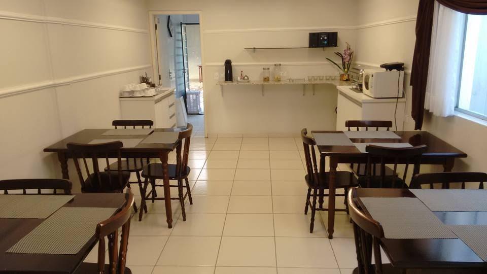 Pousada Villa Branca - Petar Apiaí Eksteriør billede